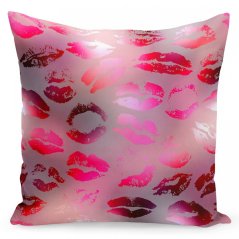 Červená návliečka na vankúše s dámskymi bozkami