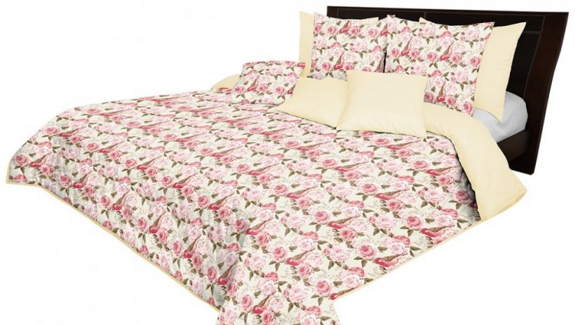 Oboustranný krémově růžový vintage přehoz na postel s motivem růží