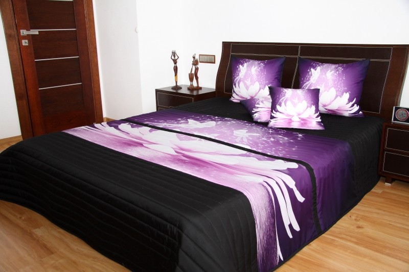 Fekete-lila ágytakaró Tavirózsa - Méret: Szélesség: 220 cm | Hossz: 240 cm.