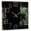 Elegantna kvadratna ura v črni barvi