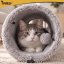 Tunel pentru pisici, de culoare gri, cu o minge – 120 x 25 cm