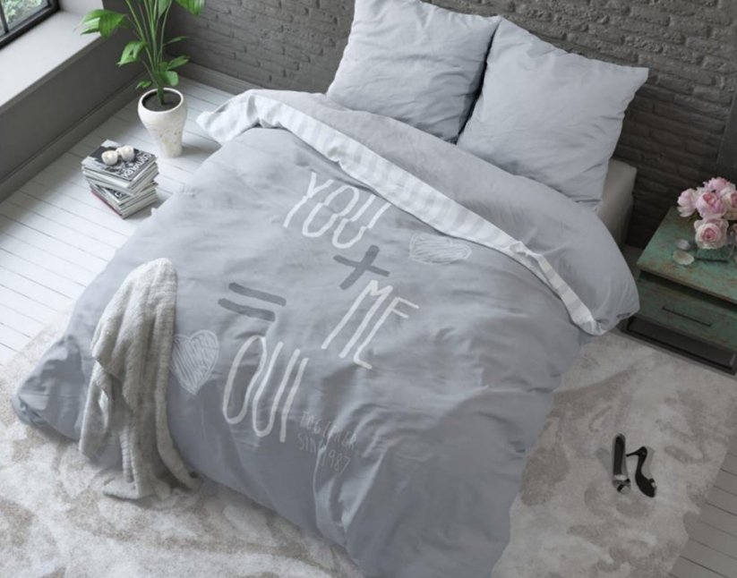 Svetlo siva bombažna posteljnina Love 160 x 200 cm