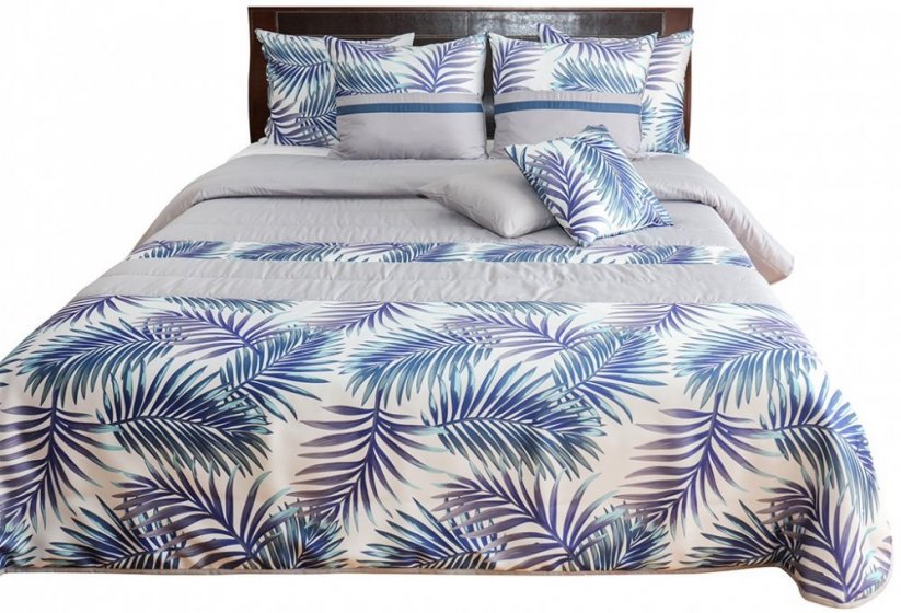 Moderní přehoz na postel v šedé barvě se vzorem modro fialových listů