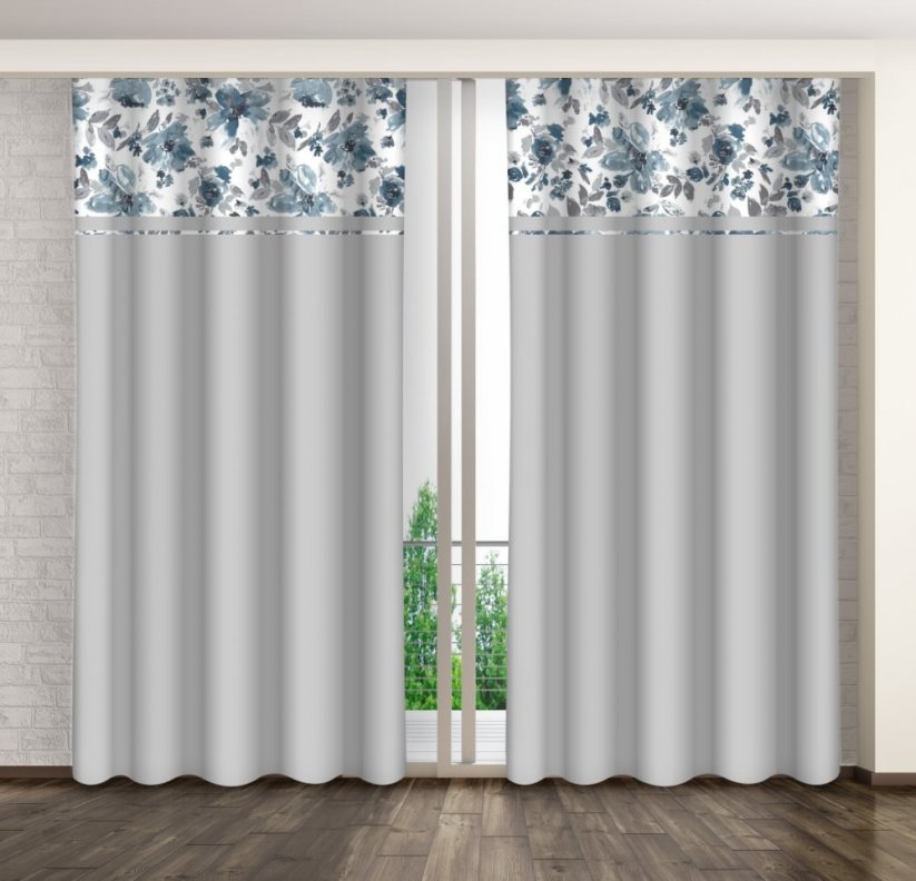 Világosszürke dekoratív függöny egyszerű kék virágokkal díszített mintával