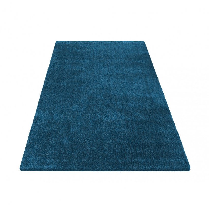 Tmavě modrý jednobarevný koberec shaggy