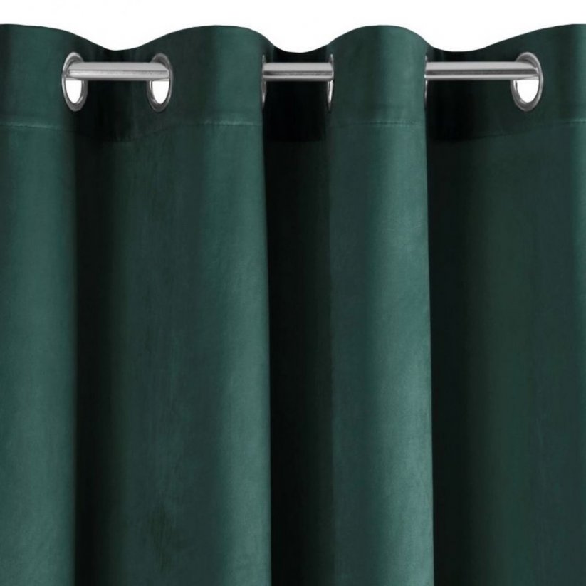 Draperie opaca verde inchis pentru sufragerie cu cercuri 140 x 250 cm
