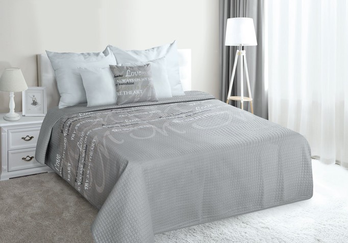 Luxusná prikrývka na posteľ sivej farby