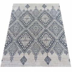 Skandinavischer Teppich mit Mustern