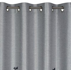 Siva dječja zavjesa s vezom automobila