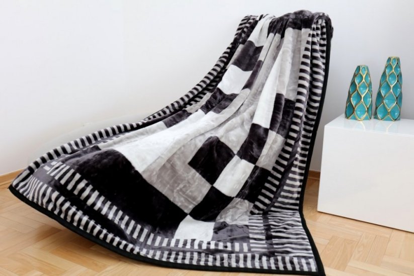 Šedá teplá deka s kostkovaným vzorem - Rozměr: Šířka: 160 cm | Délka: 210 cm
