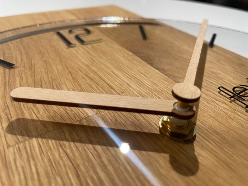 Dubové nástenné hodiny Geometric - číre sklo