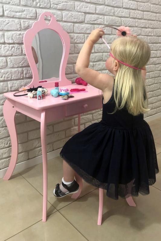 Ružový detský toaletný stolík s taburetkou