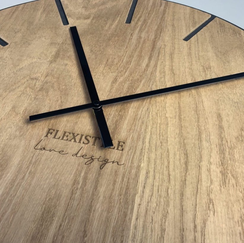 Veliki drveni sat u smeđoj boji 60 cm