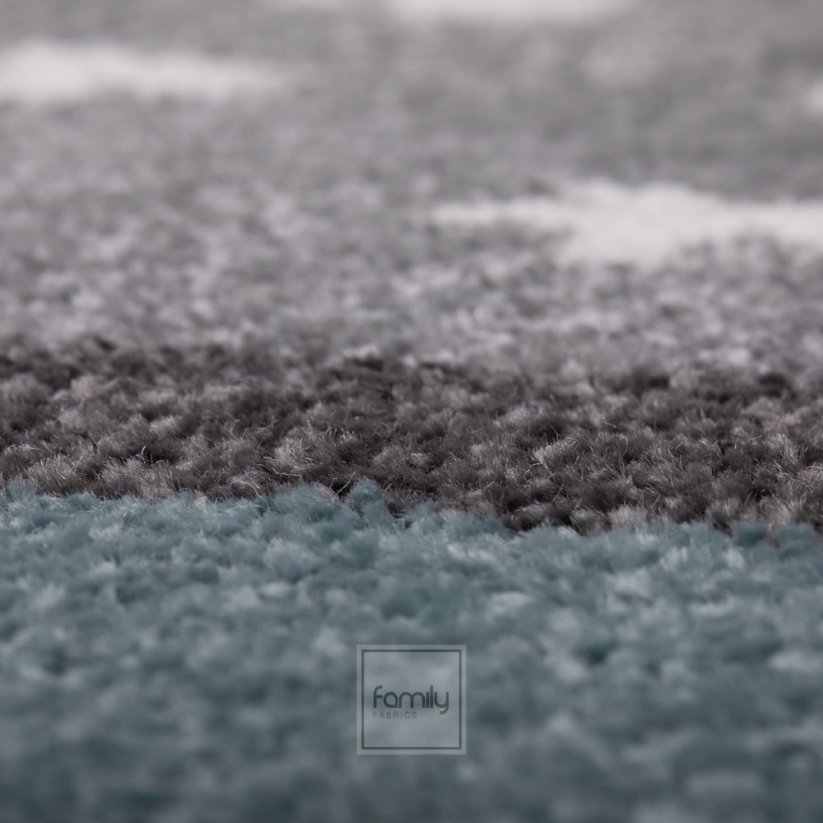 Detský koberec sivej farby s motívom kocúrika