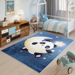 Kinderteppich mit Panda-Motiv auf dem Mond