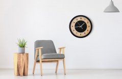 Luxusné čierne hodiny s textúrou dreva 40x40 cm