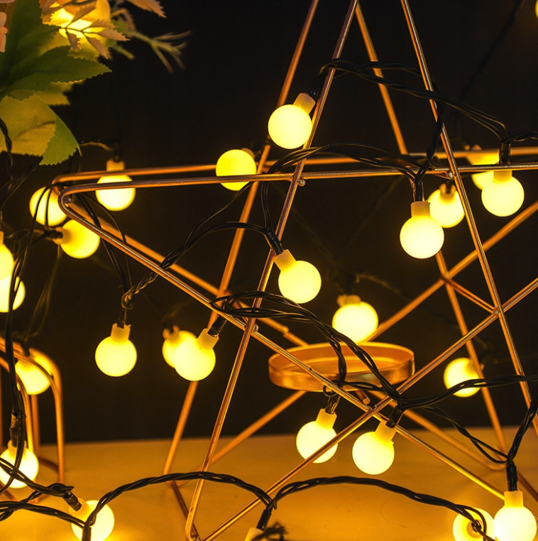 Weihnachtskette Kugeln 100 LED - 10 m - 8 Modi
