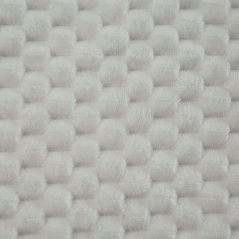 Silná deka v bílé barvě s moderním vzorem