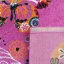 Sodobna preproga za otroško sobo v roza barvi s popolnim motivom metulja