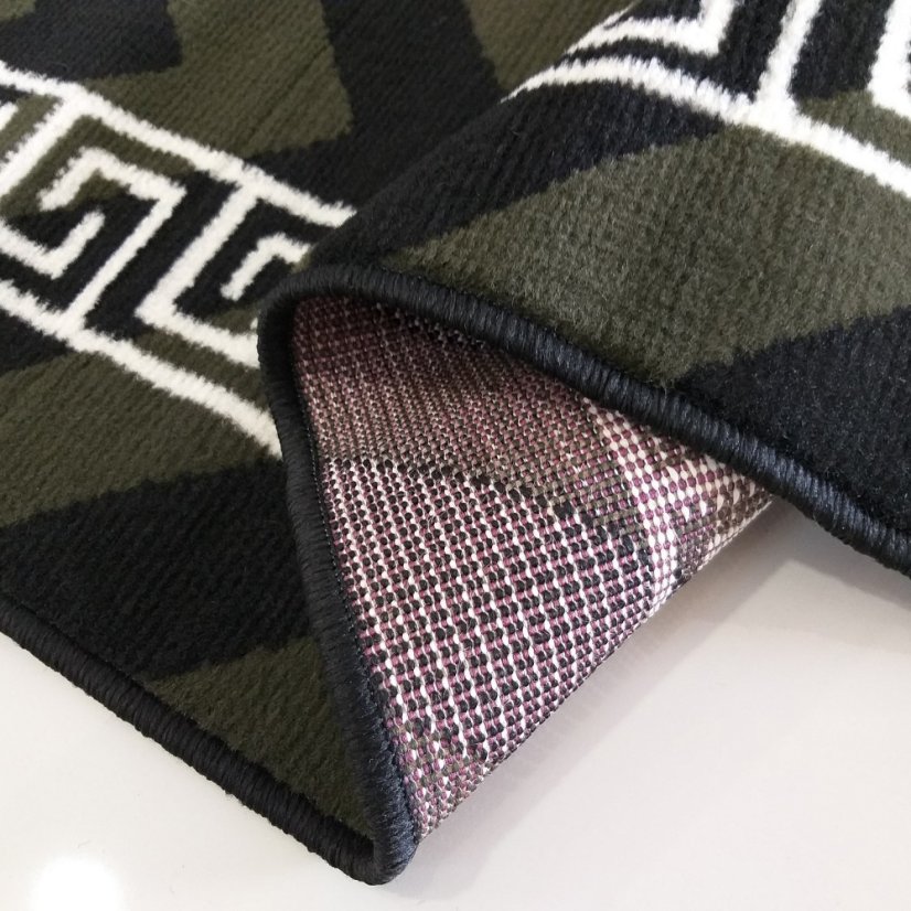 Štýlový koberec do každej izby v khaki farbe