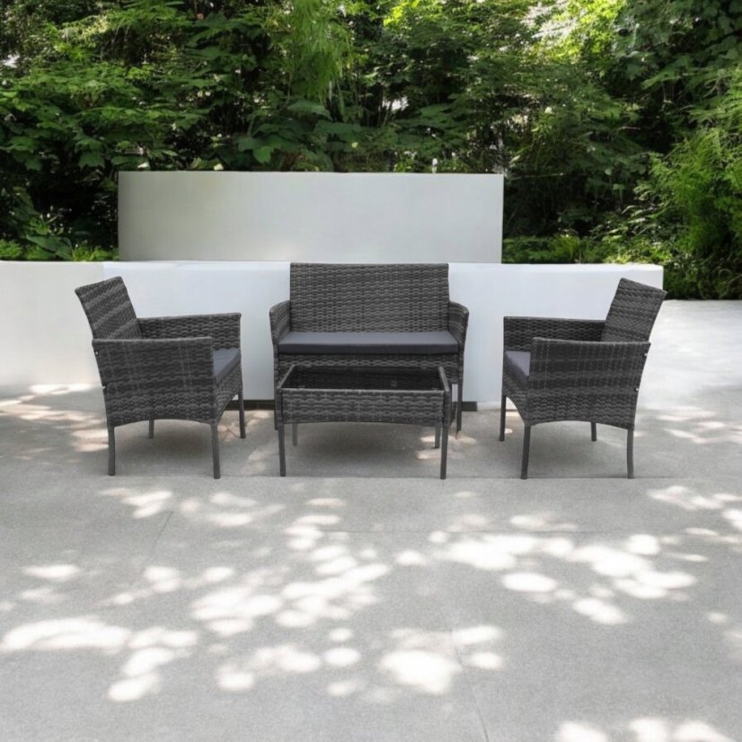 Kerti garnitúra kanapéval, fotelekkel és fekete üvegből készült asztallal