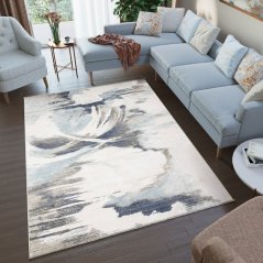 Изключителен килим в артистичен стил
