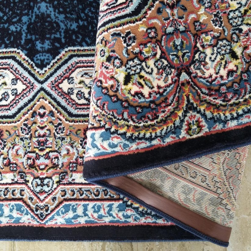 Luxus kék szőnyeg gyönyörű színes részletekkel - Méret: Szélesség: 150 cm | Hossz: 230 cm