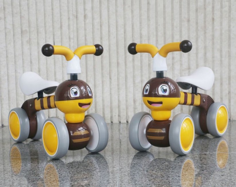 Balančný bicykel roztomilá včielka 