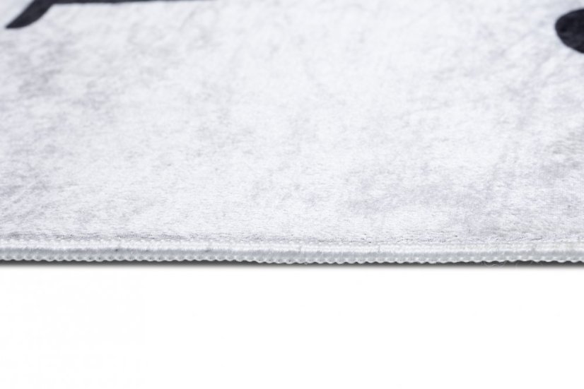 Detský koberec do dievčenskej izby so slečnou s kávou