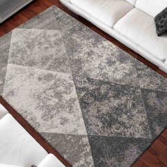 Originální šedý koberec do obývacího pokoje s motivem kosočtverců