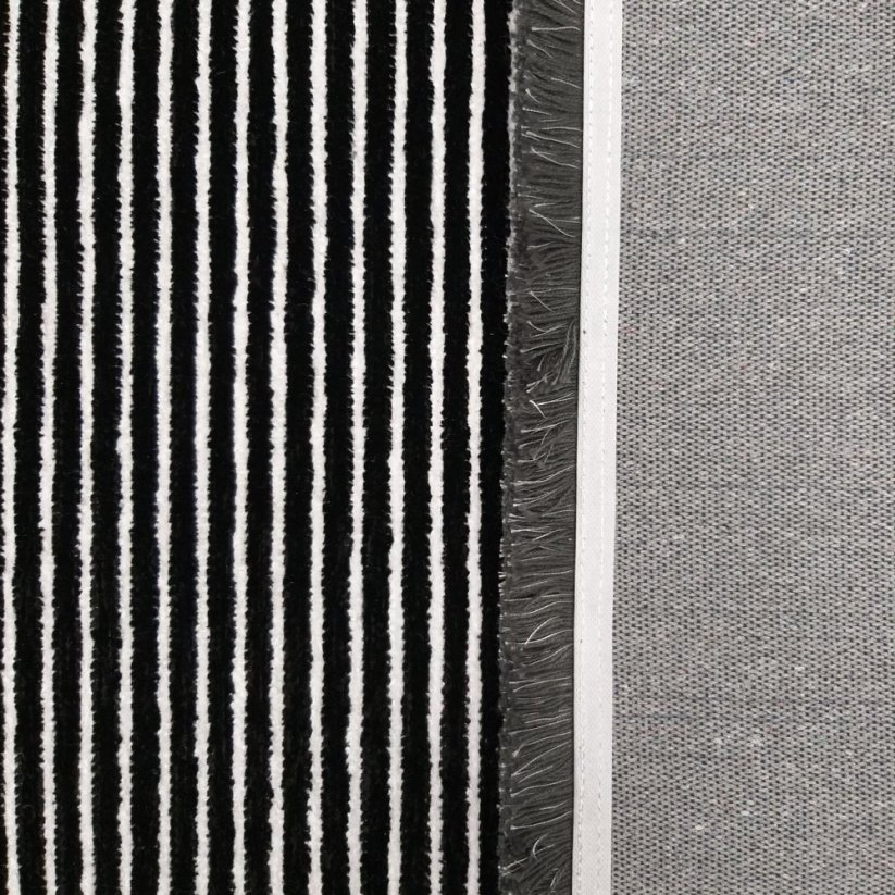 Черно-бял килим за дневна с противоплъзгащо покритие - Размерът на килима: Ширина: 160 см | Дължина: 230 см