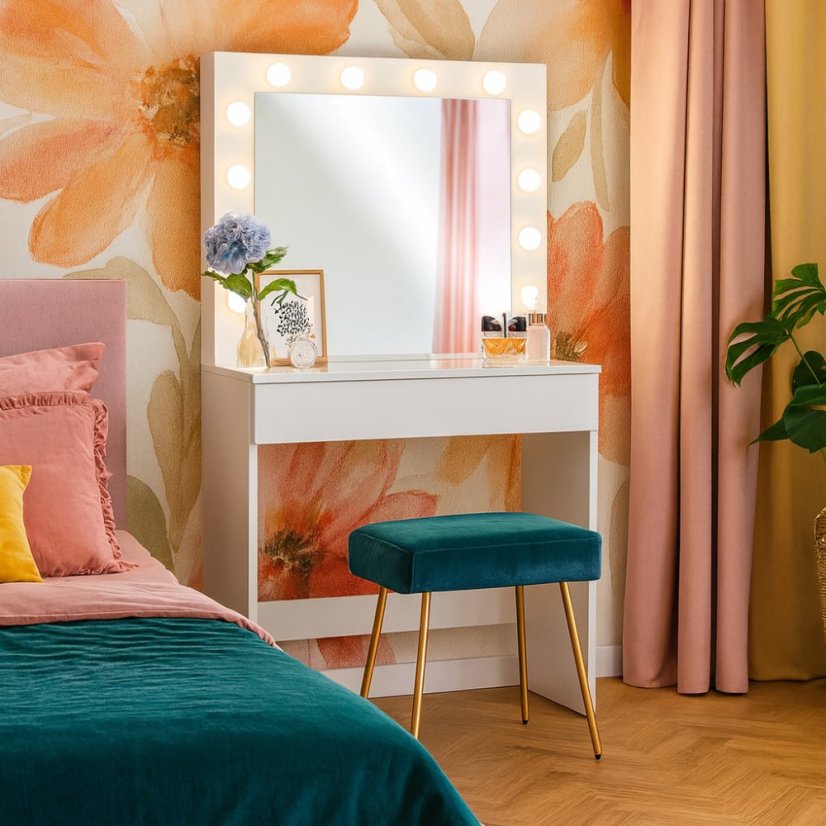 Toaletný stolík so svetielkami bez taburetky