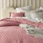 Розова покривка за легло Molly с волан 200 x 220 cm