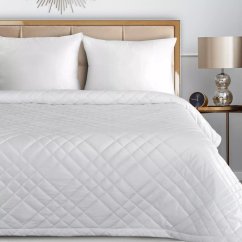 Elegáns bársony ágytakaró geometrikus steppeléssel - fehér