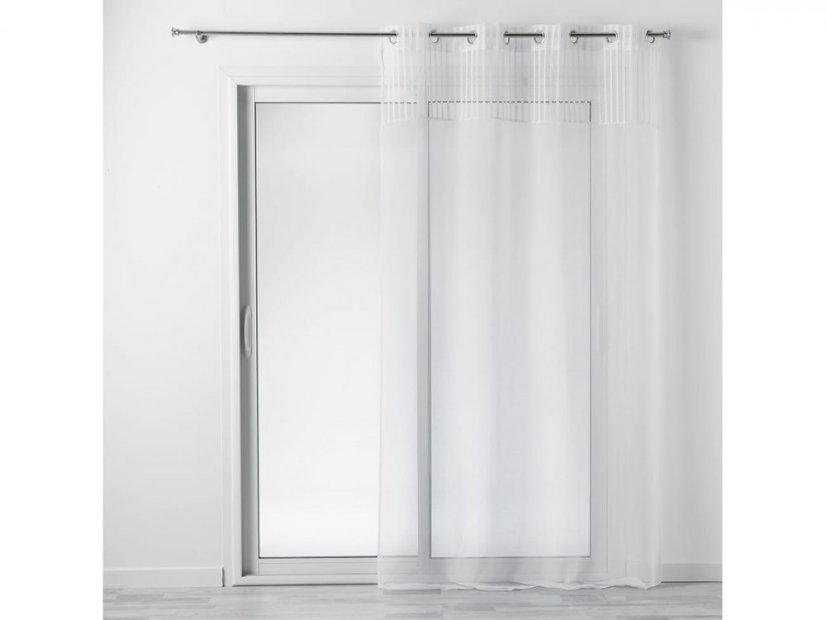 Elegantní bílá kruhová záclona se vzorovaným vrškem 140 x 240 cm