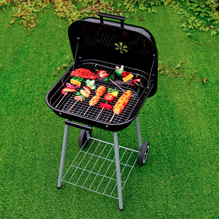 Kerti grill csuklós fedéllel