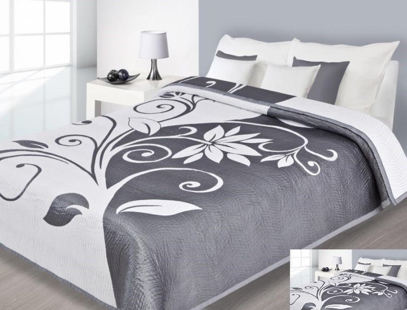 Bílo stříbrné přehozy na postel oboustranné s květinami