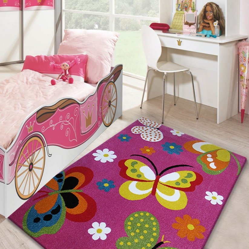 Kvalitní růžový koberec pro dívky