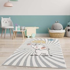 Süßer Babyteppich zum Spielen fröhlicher Elefant