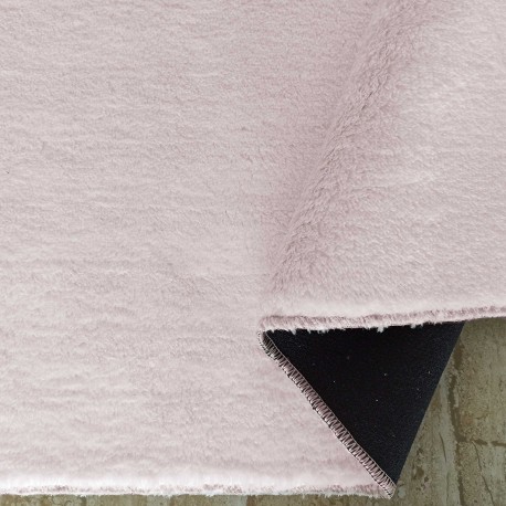 Covor roz pudra cu fir lung