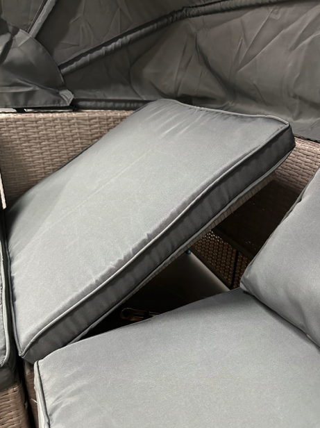 Sivo pohištvo iz ratana z zaščito pred soncem - modularno