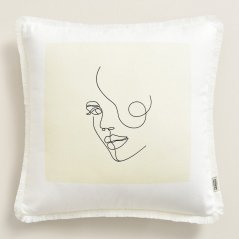 Дизайн на калъфка за възглавница BELLA 45 x 45 cm 