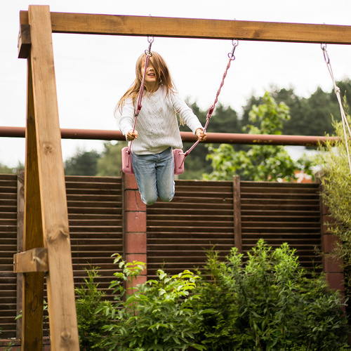 Dětská zahradní houpačka na lanech