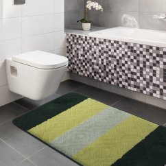 Vzorčast komplet kopalniških preprog v zeleni barvi