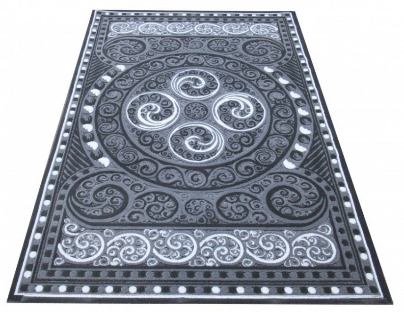 Moderní kusový koberec stříbrné barvy