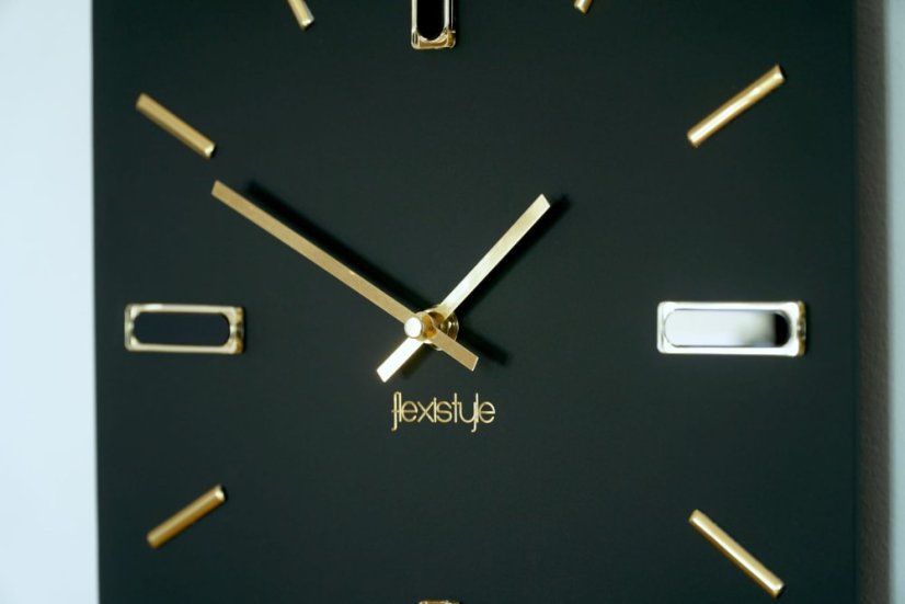 Fekete óra BRILLIANT 30 cm, arany kiegészítőkkel