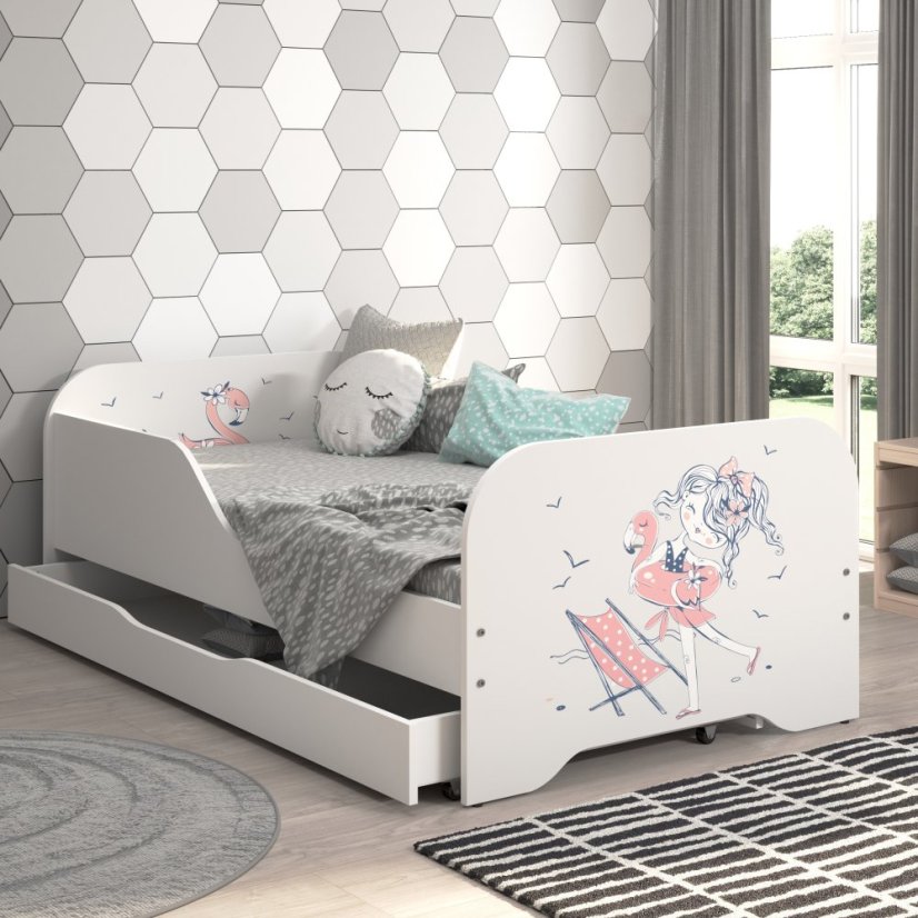 Detská posteľ  140 x 70 cm s motívom dievčaťa na pláži