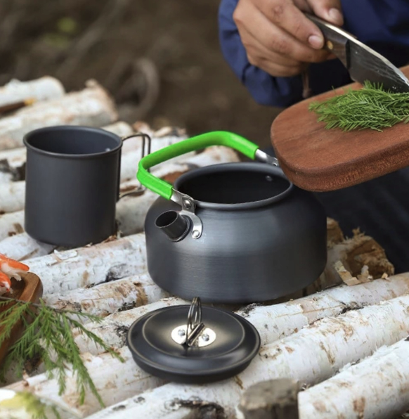 Kemping eszközök készlete