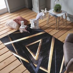 Стилен килим с геометрична шарка