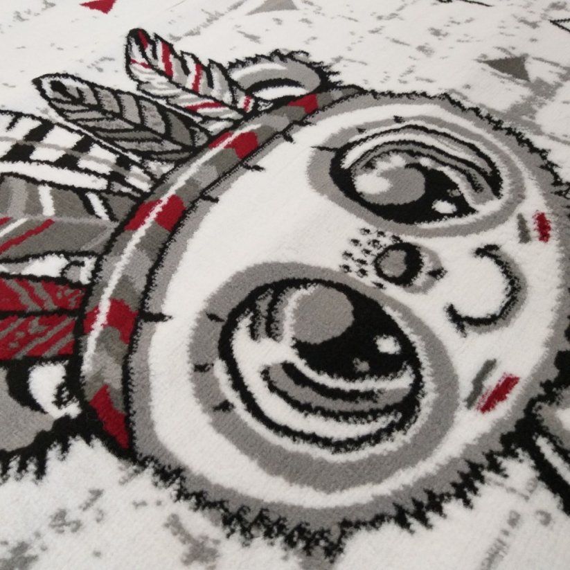 Bílý koberec s motivem indiána do dětského pokoje